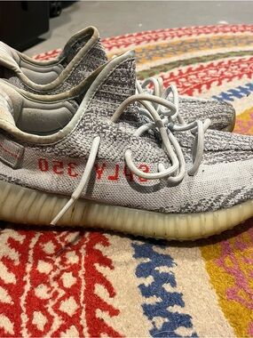 Yeezy Boost 350 V2 Blue Tint